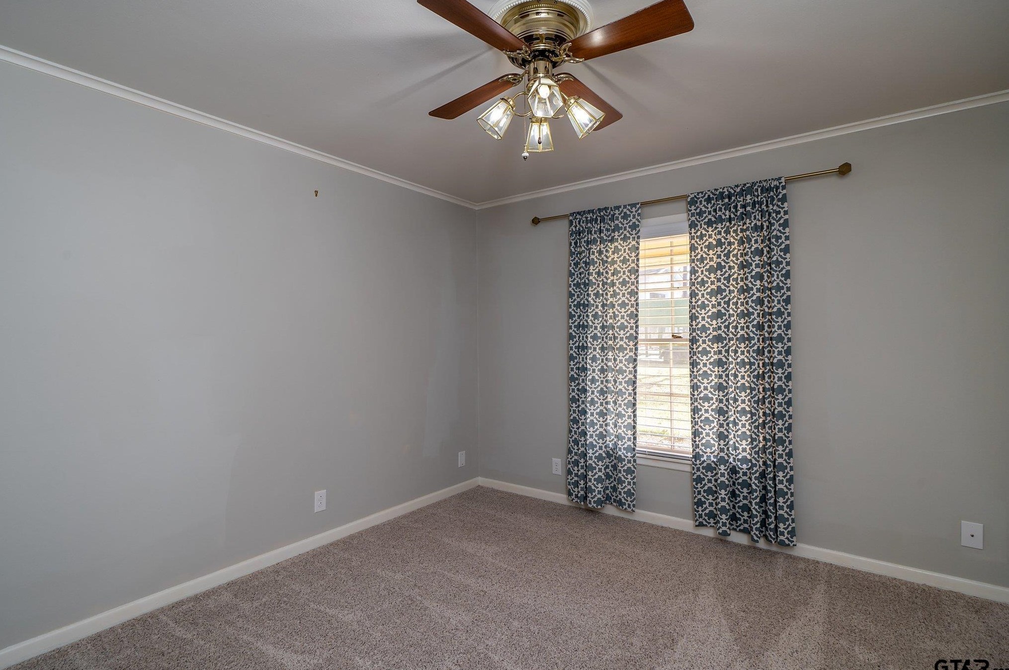 1716 Yosemite, Tyler TX  75703-2051 exterior