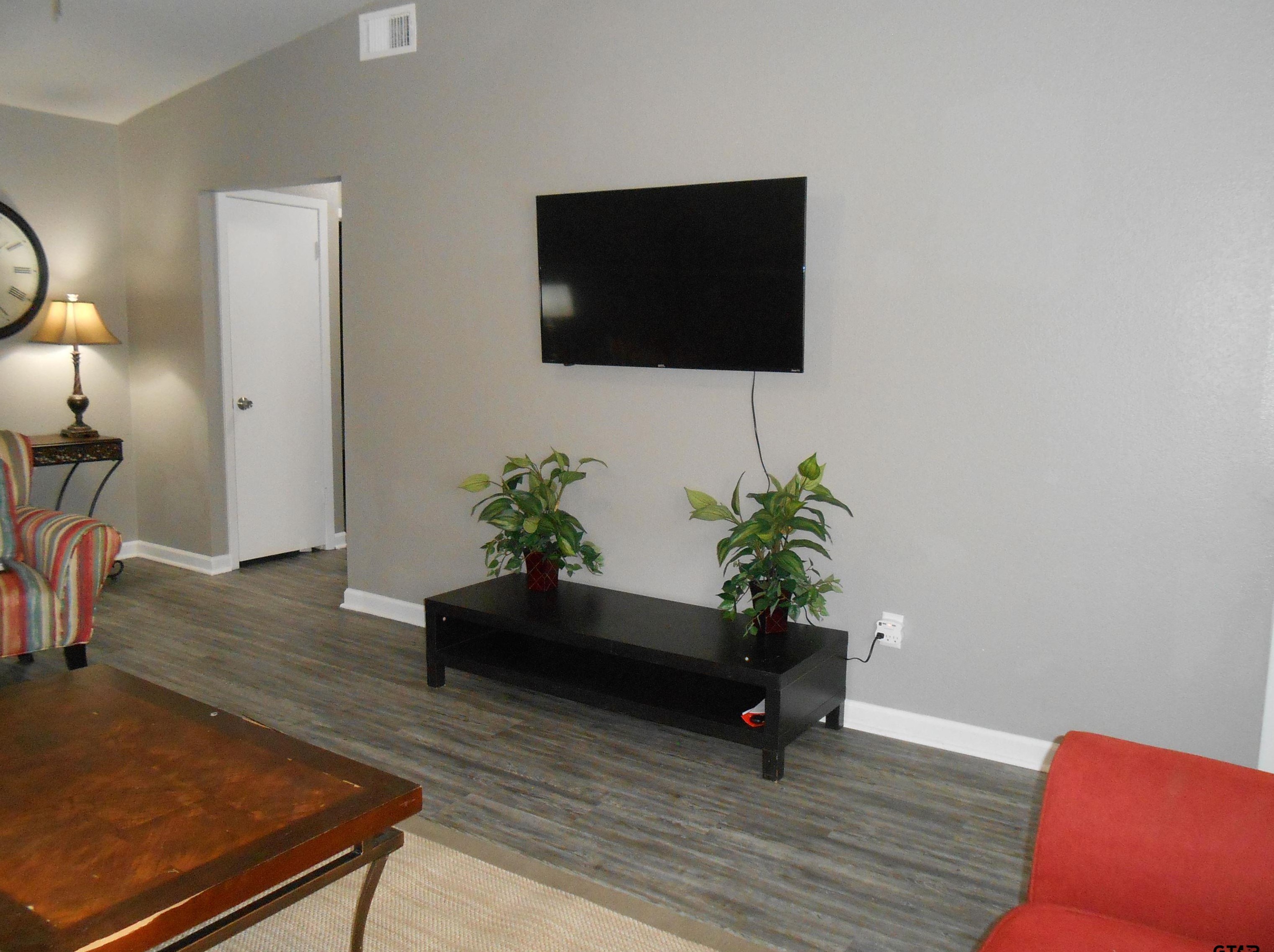 7108 Gatewood Dr, Tyler TX  75703-4901 exterior