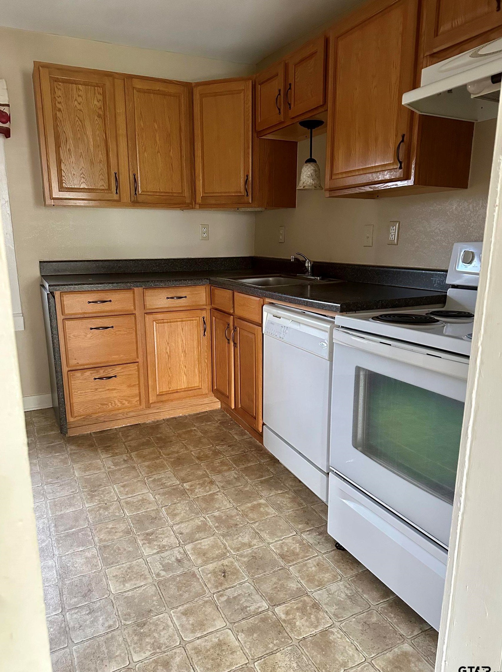 307 Hamrick St, Hide A Way TX  75771-3310 exterior