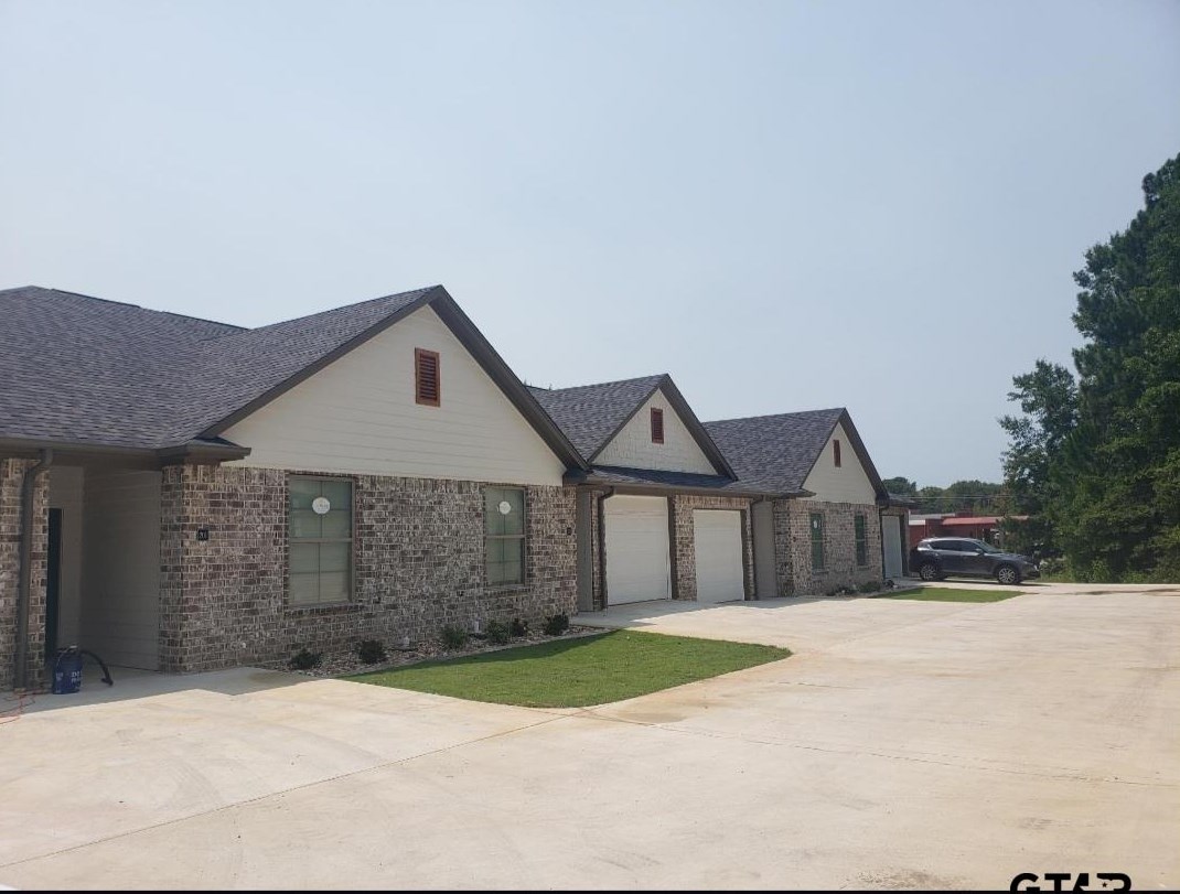 475 Industrial St, Hide A Way TX  75771-3316 exterior