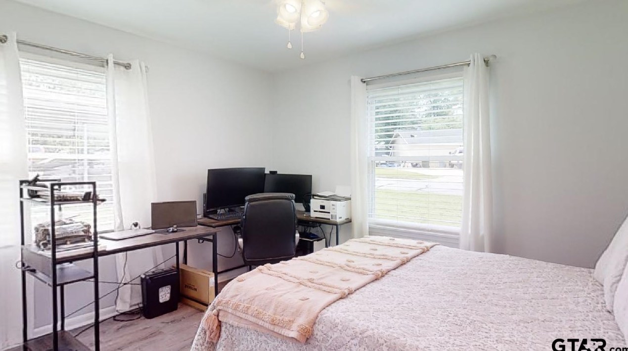 2714 Anita Ln, Tyler TX 75701-7413 exterior