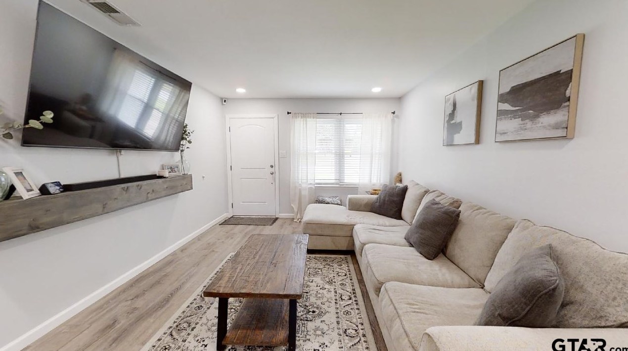 2714 Anita Ln, Tyler TX 75701-7413 exterior