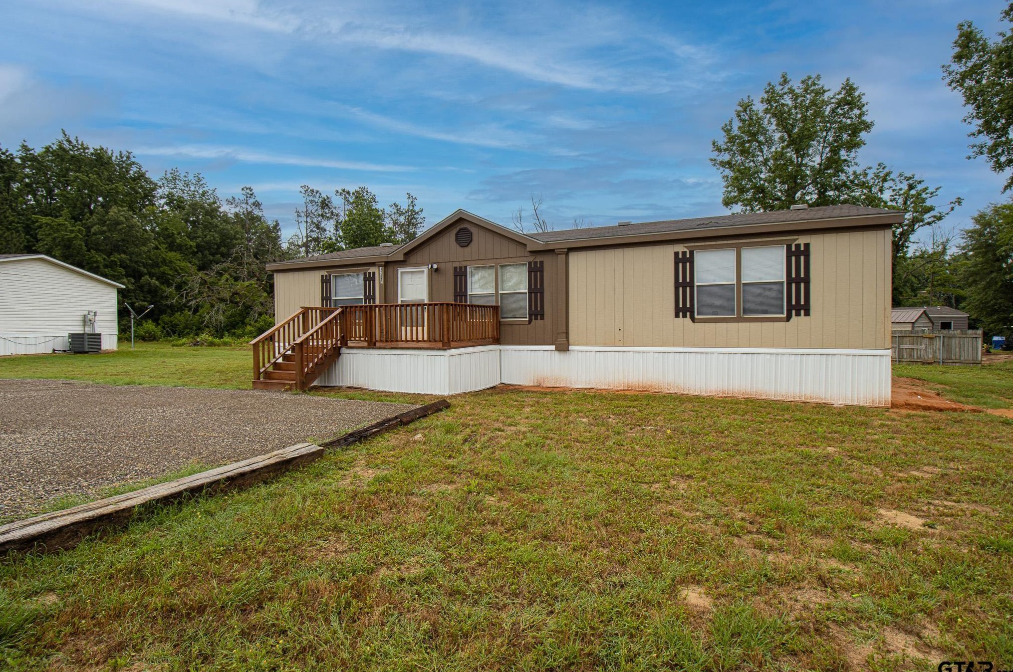 12883 Fm 2710, Hide A Way TX  75771-6110 exterior