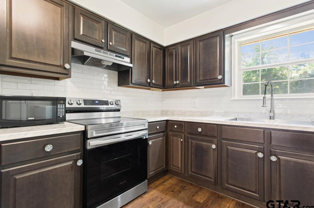 3722 Mark Dr, Longview TX 75605 exterior