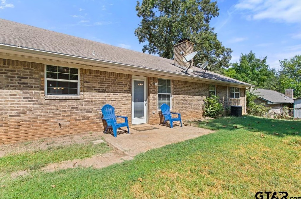 3722 Mark Dr, Longview TX 75605 exterior