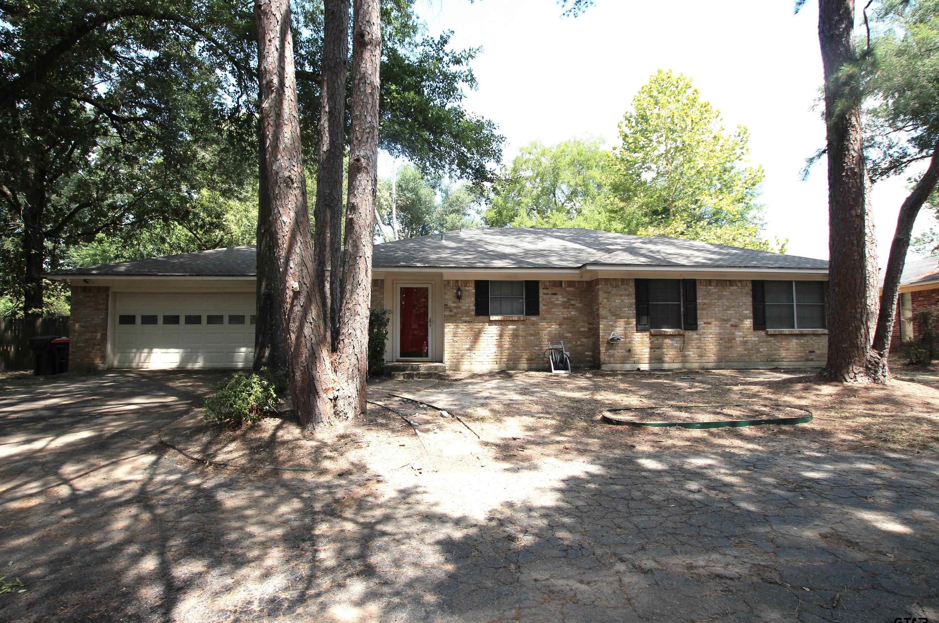 316 Clemson Dr, Tyler TX  75703-4711 exterior