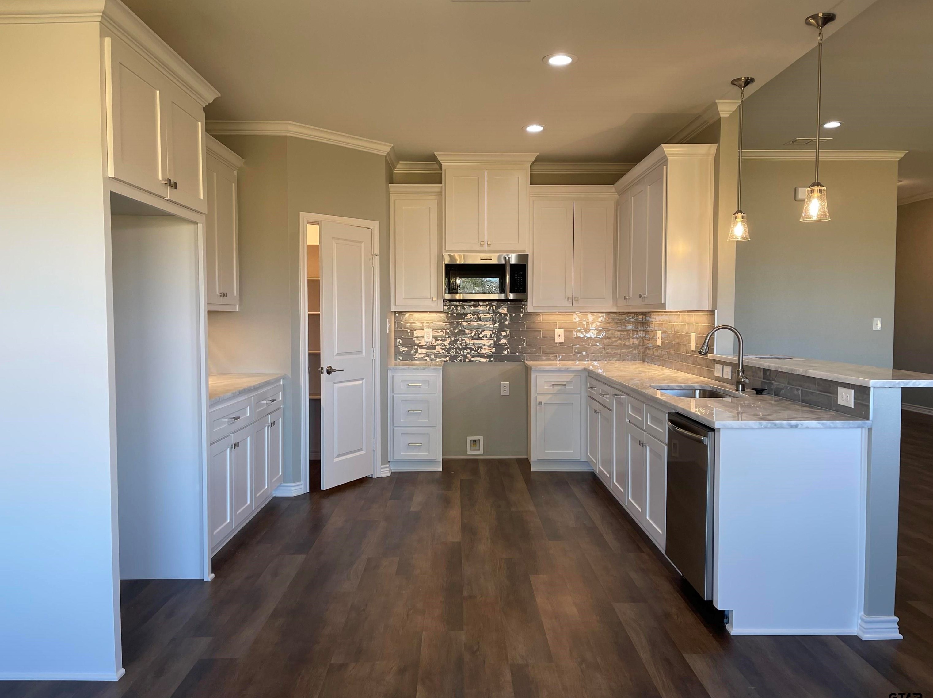 12928 County Road 46, Tyler TX  75704-5831 exterior