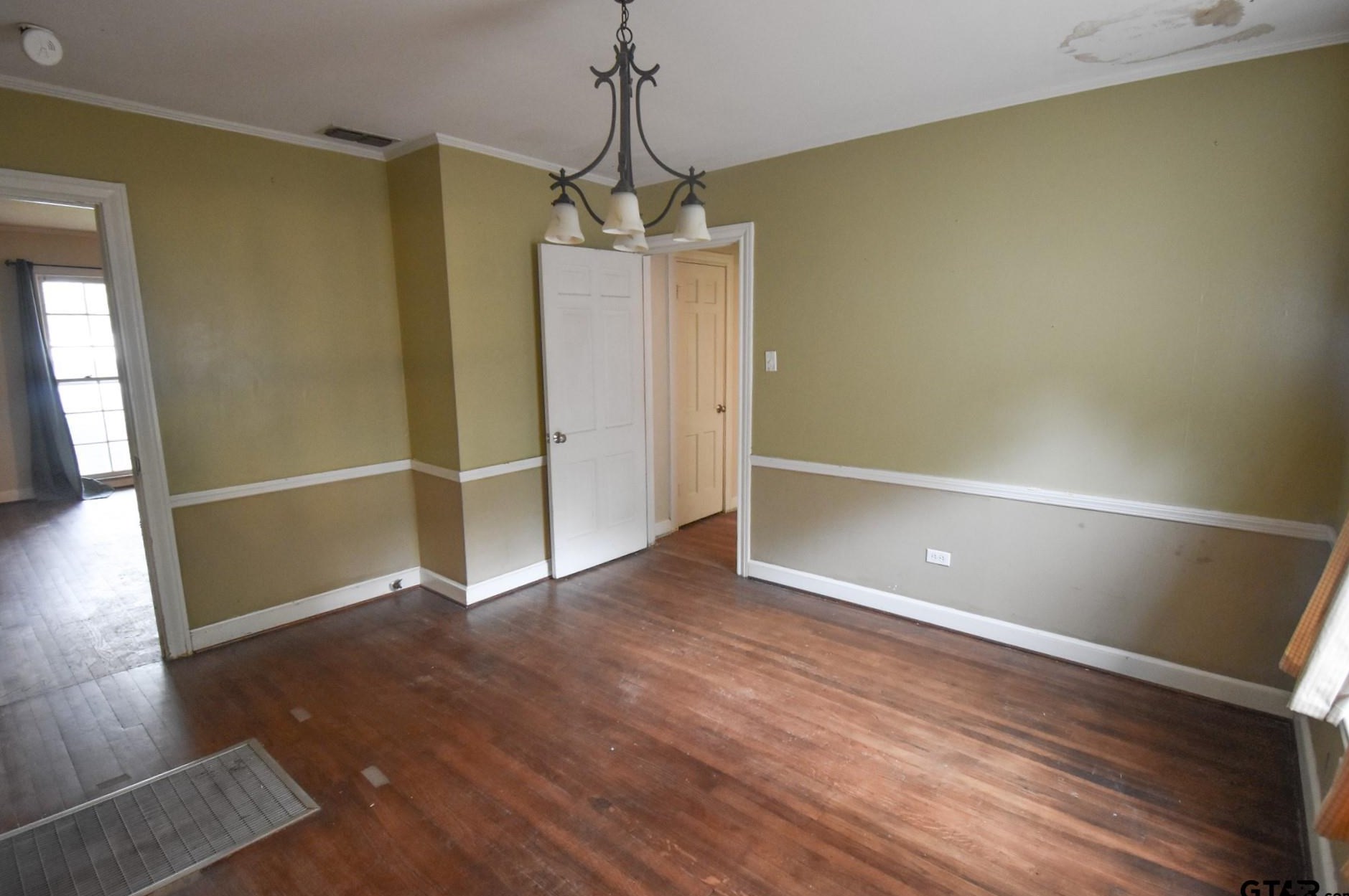 408 Woodlawn St, Henderson TX  75652-6044 exterior