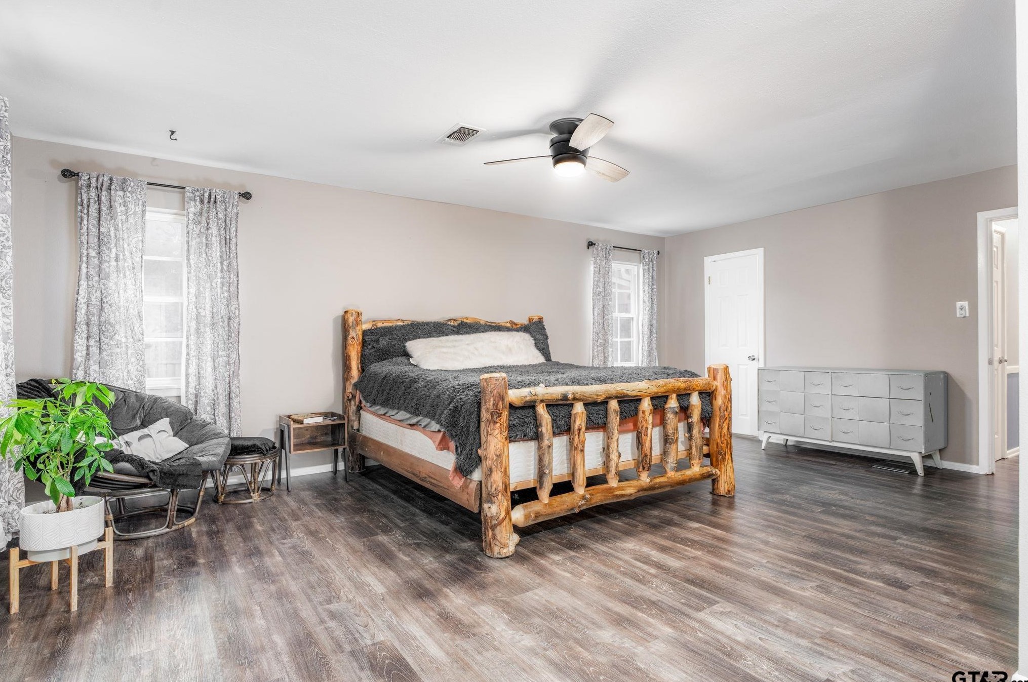 3306 Keaton Ave, Tyler TX 75701-9055 exterior