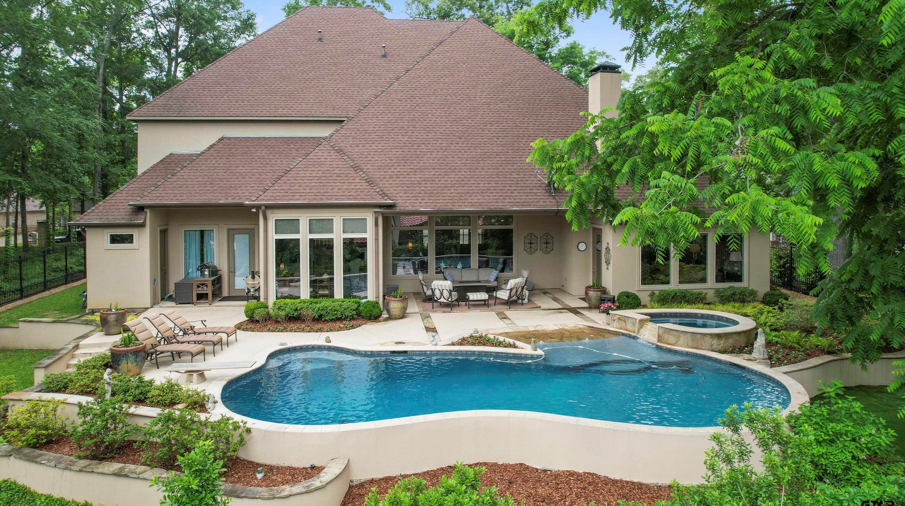 7126 Turnberry Ct, Tyler TX  75703-0903 exterior
