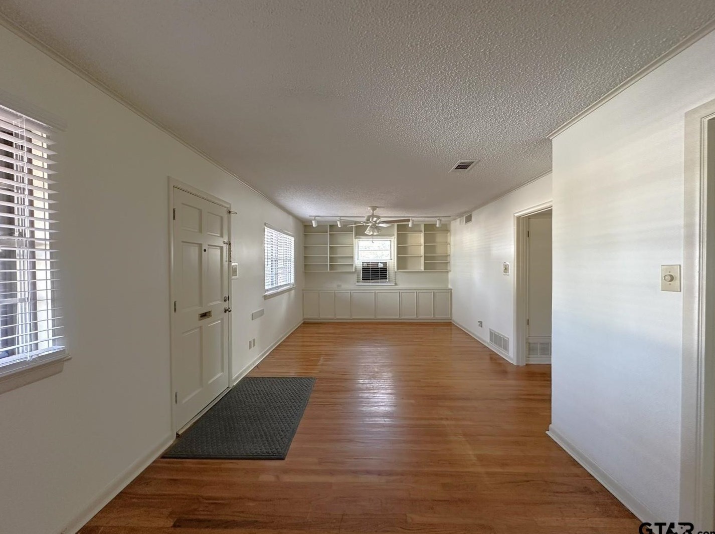 2909 Meadowlark Ln, Tyler TX  75701-6041 exterior