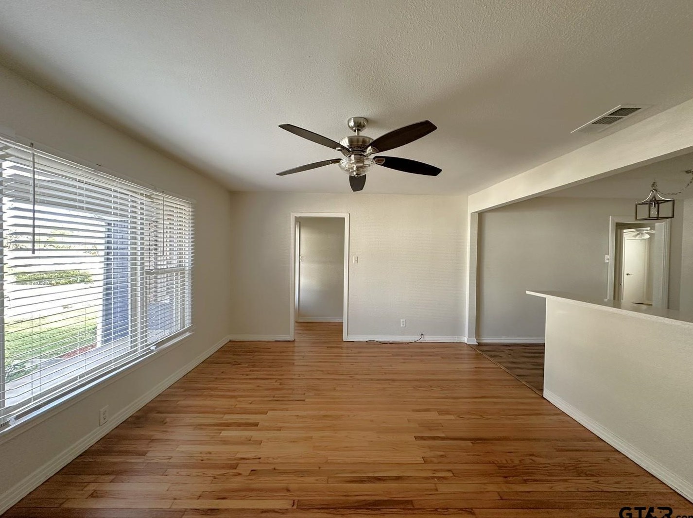 911 8th St, Tyler TX  75701-4406 exterior