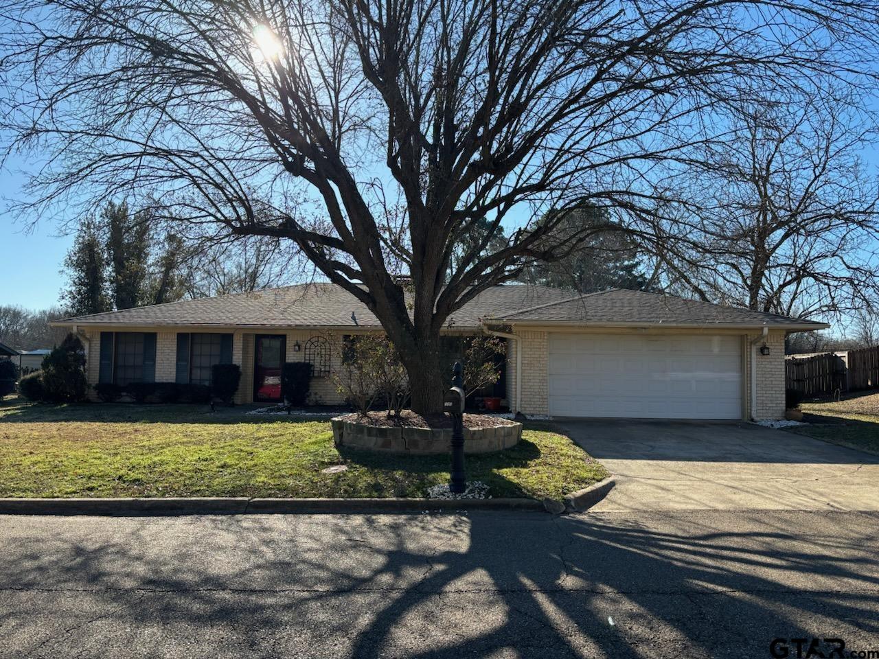 305 Country Club Ln, Pittsburg, TX 75686 MLS 24000955 Coldwell Banker