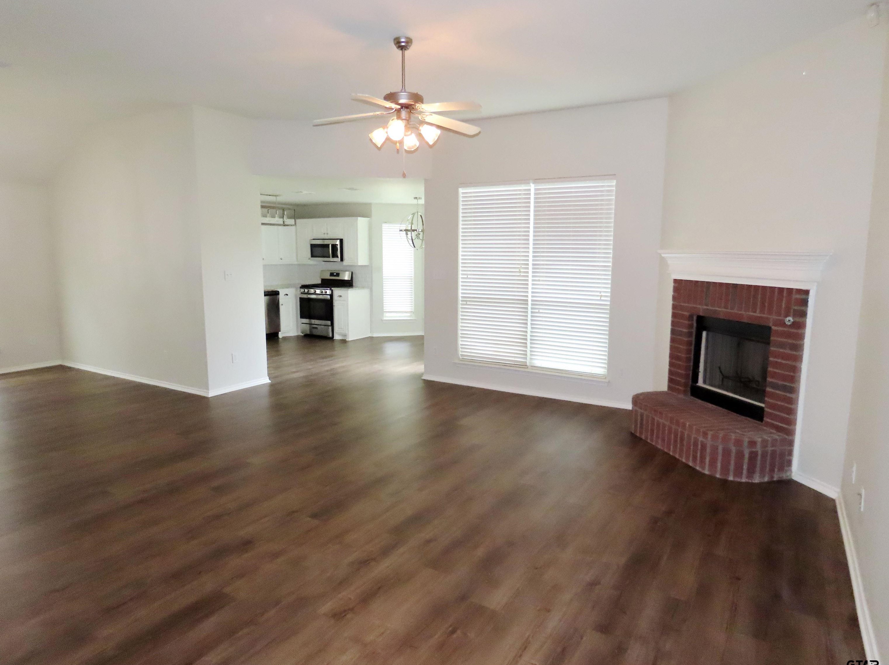 2023 Balsam Gap, Tyler TX  75703-7328 exterior