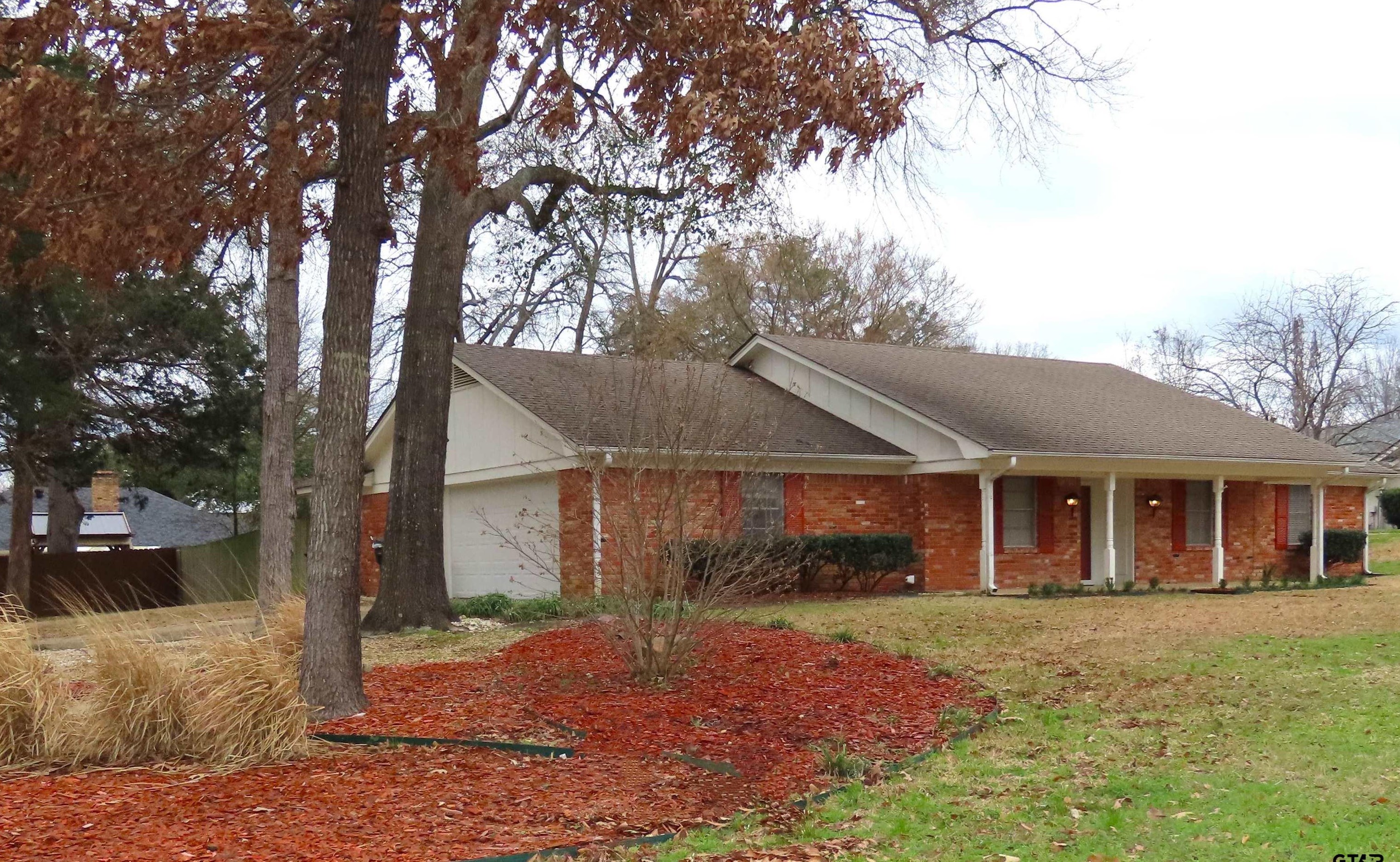 512 Top Hill Dr, Tyler TX  75703-3553 exterior