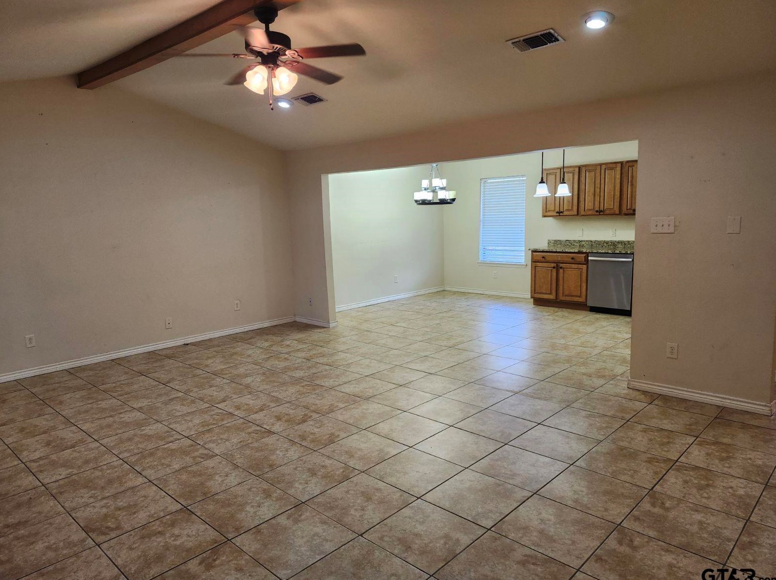 104 Kimberly St, Sulphur Springs TX  75482-3319 exterior