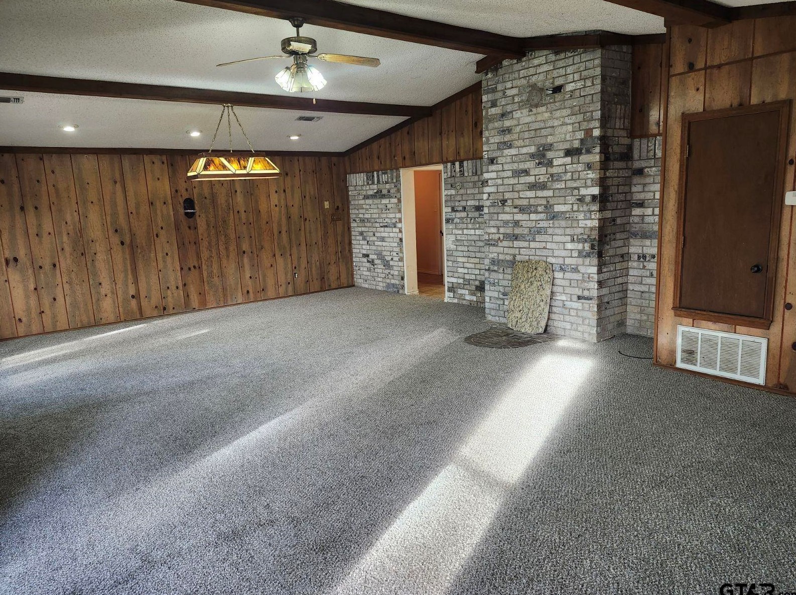 104 Kimberly St, Sulphur Springs TX  75482-3319 exterior