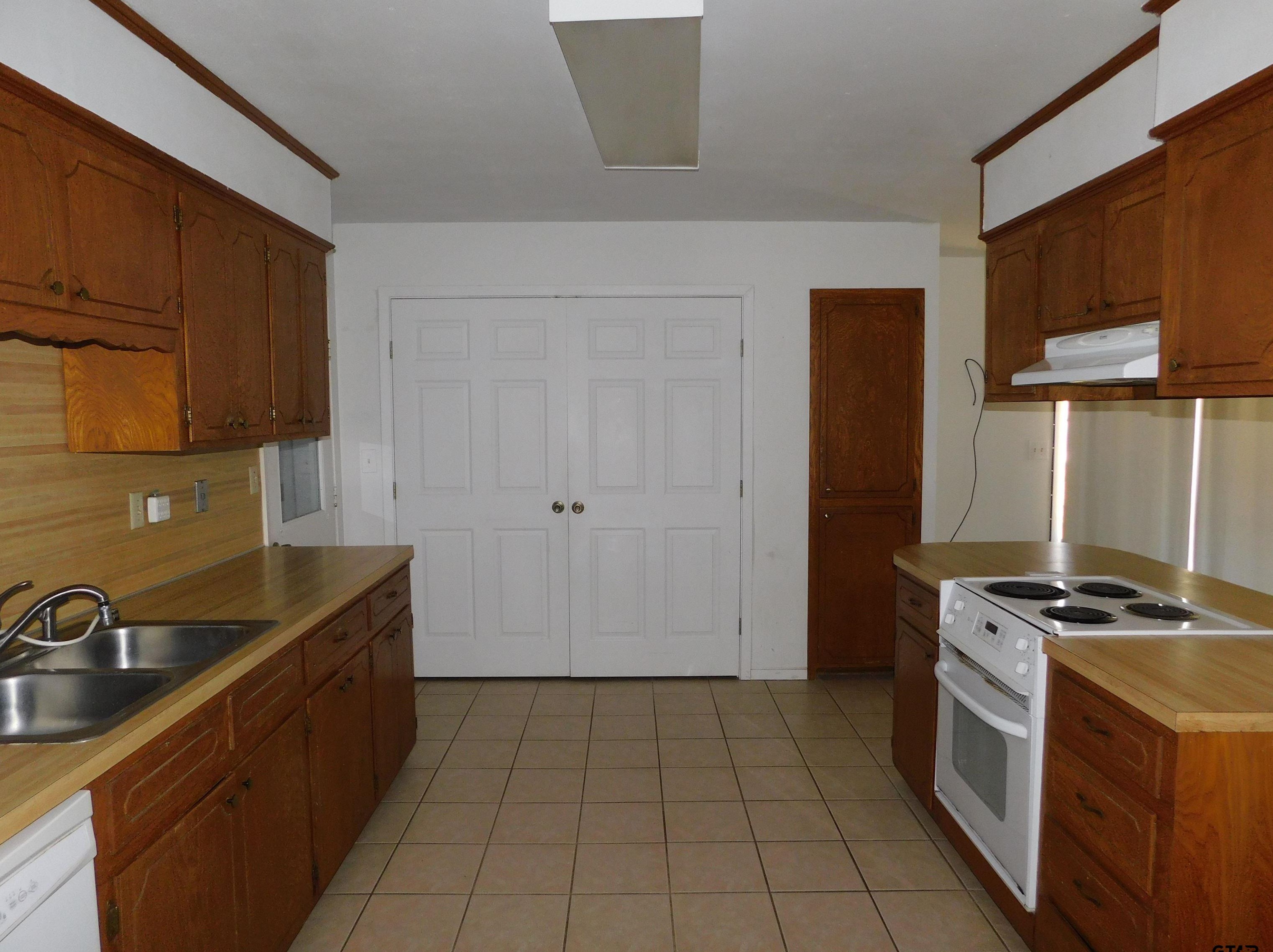 907 Karen Dr, Hide A Way TX  75771-3127 exterior