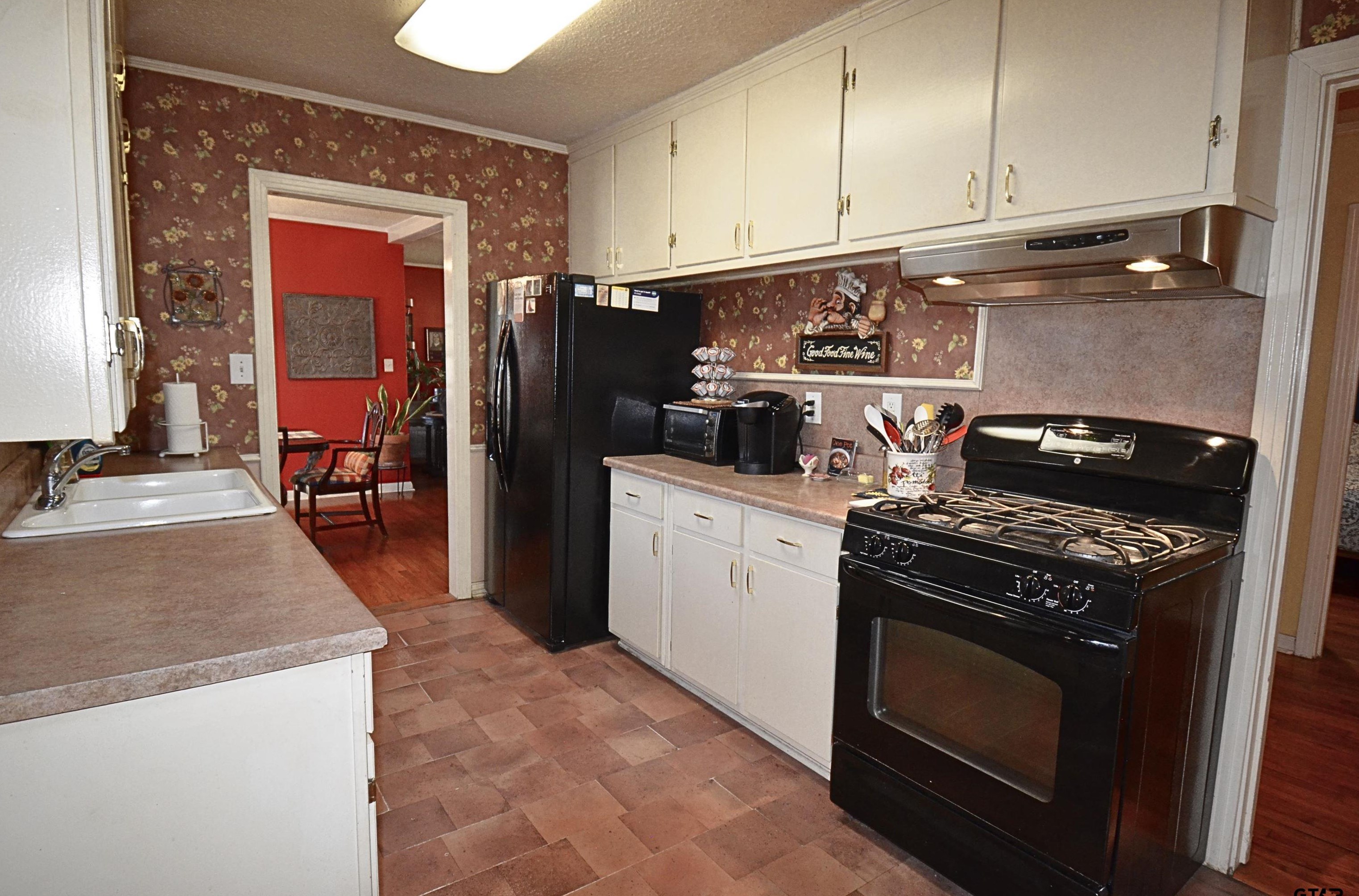 2803 Bain Pl, Tyler TX  75701-8017 exterior