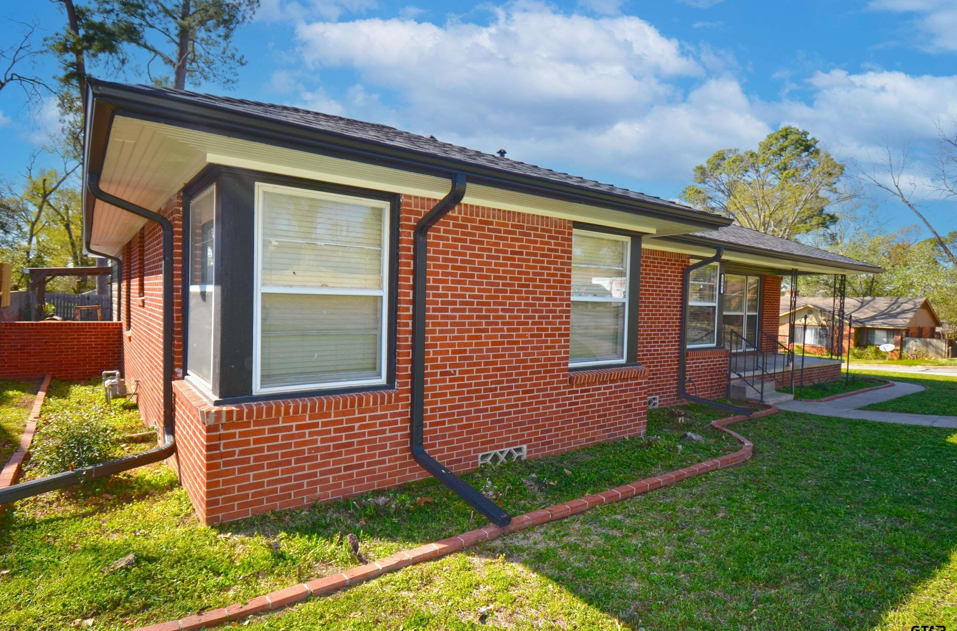 2803 Bain Pl, Tyler TX  75701-8017 exterior