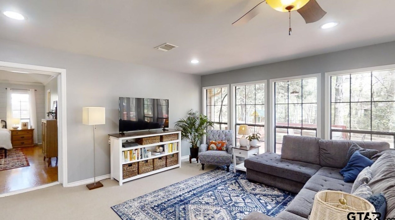 19525 Meadowood Ln, Tyler TX 75703-8777 exterior