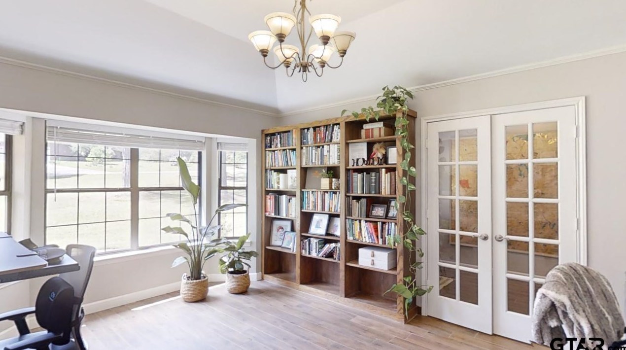 19525 Meadowood Ln, Tyler TX 75703-8777 exterior