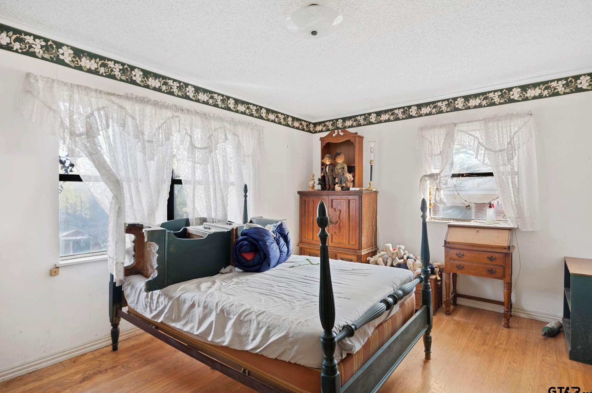 2918 Oak Knob St, Tyler TX  75701-8137 exterior