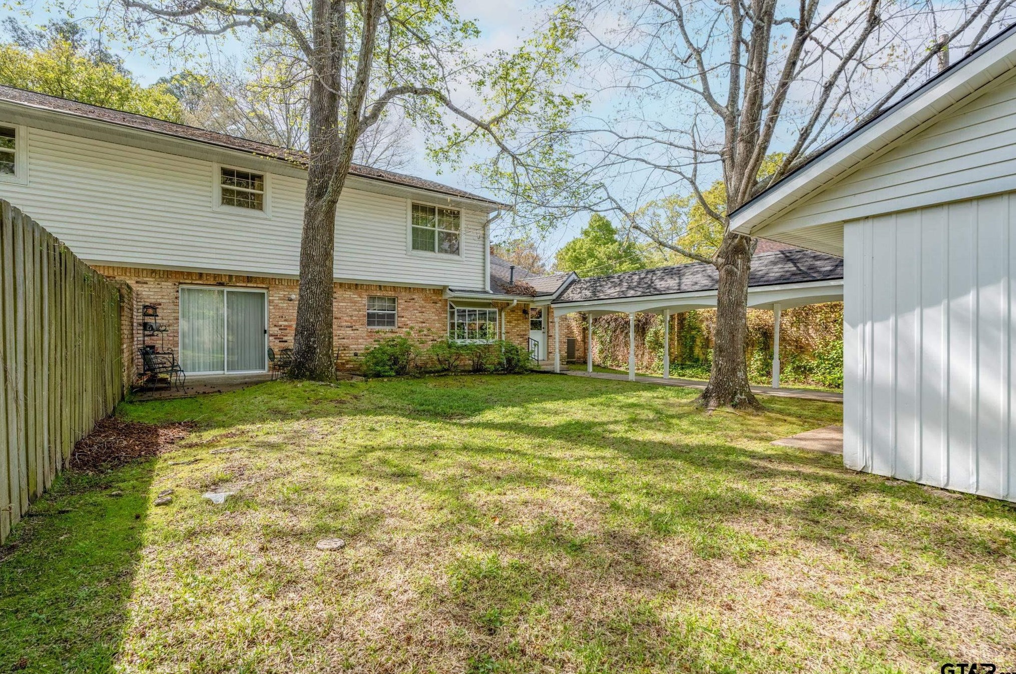 5816 Foxcroft Rd, Tyler TX 75703-4517 exterior