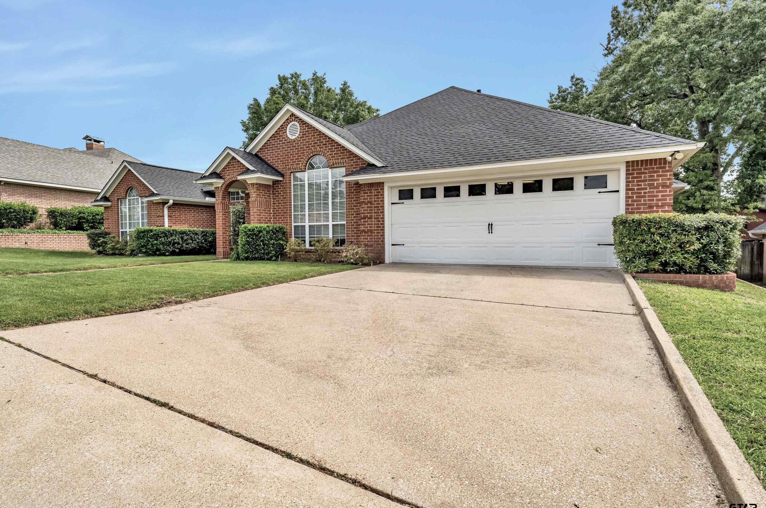 510 Whiteoak Ln, Tyler TX  75703-5083 exterior