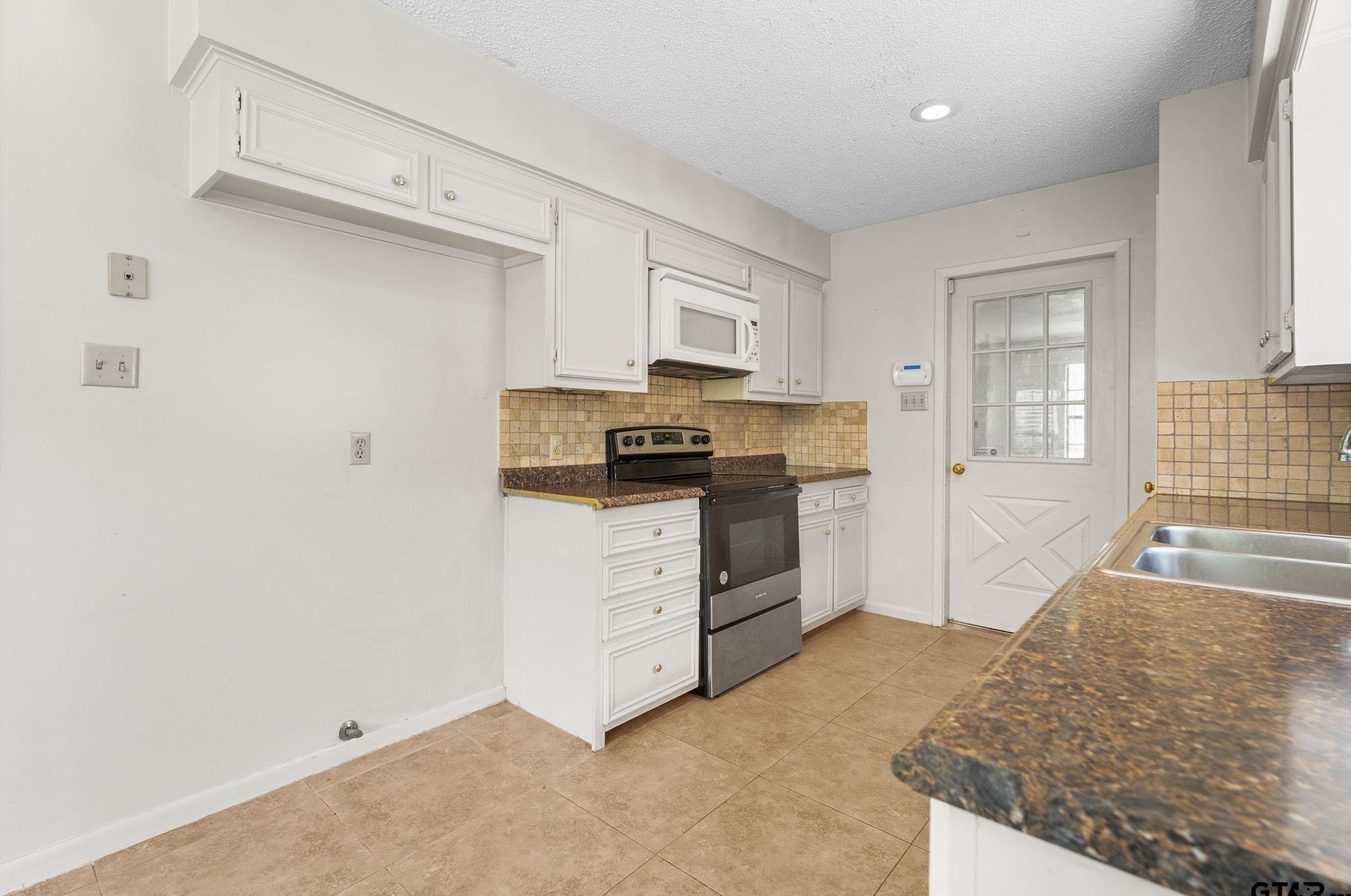 600 David Dr, Tyler TX  75703-4815 exterior