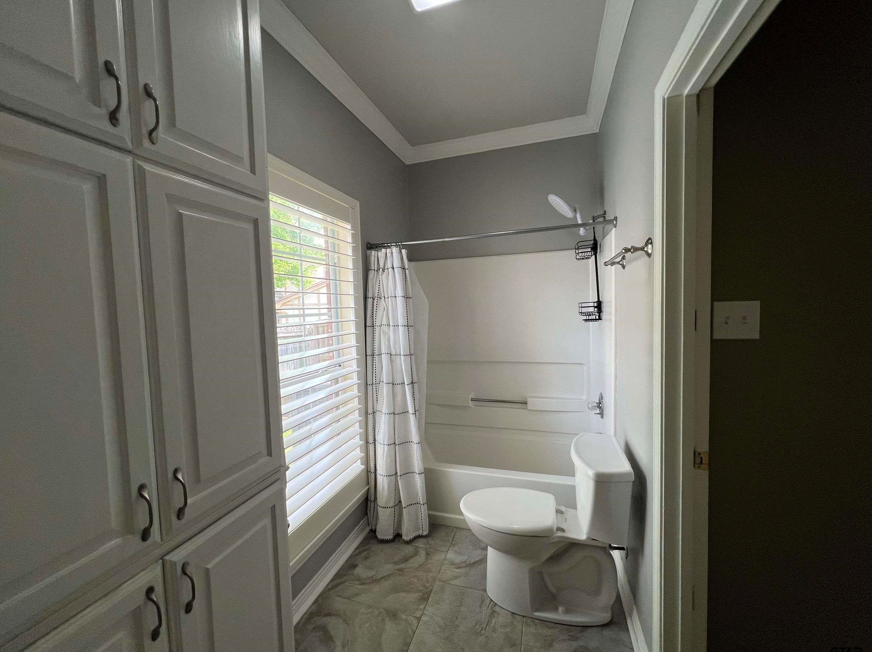 2 Lexington Ct, Longview TX exterior