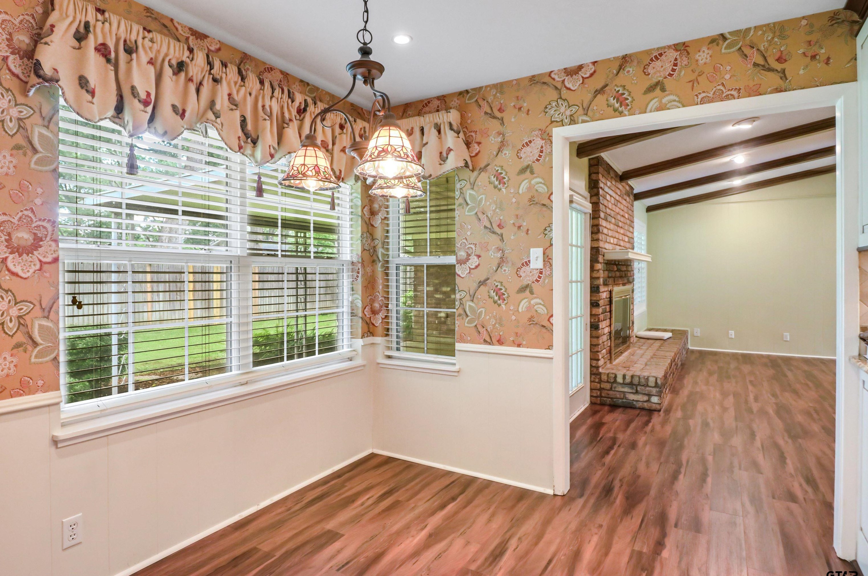 1400 Sequoia Dr, Tyler TX  75703-2040 exterior