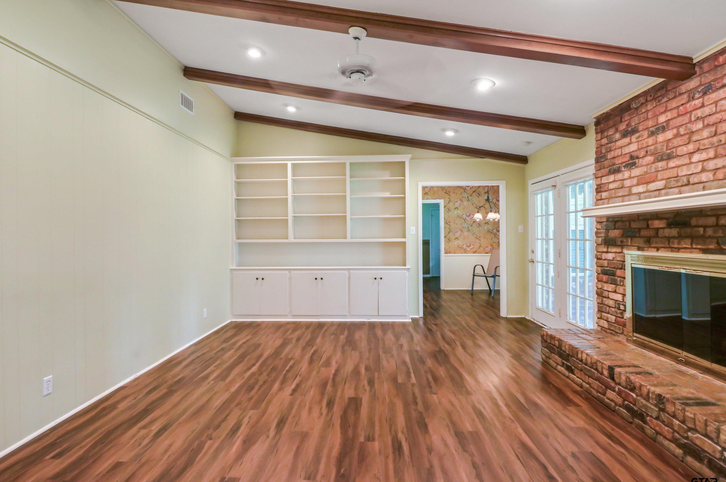 1400 Sequoia Dr, Tyler TX  75703-2040 exterior