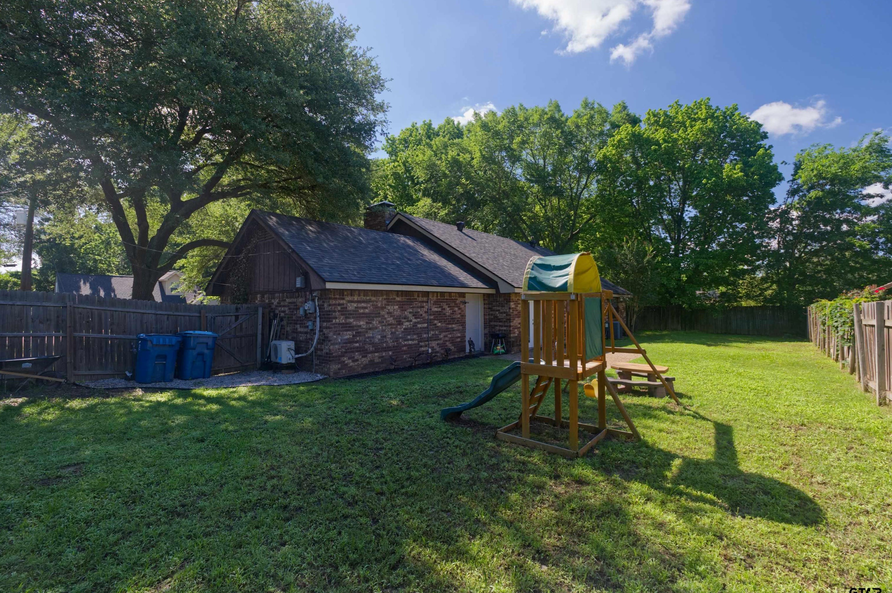 201 Joann Pl, Whitehouse TX  exterior