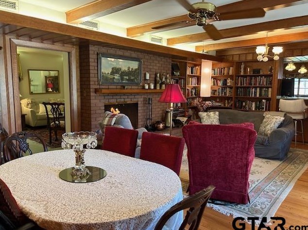 624 Marshall St, Henderson TX  75654-3955 exterior