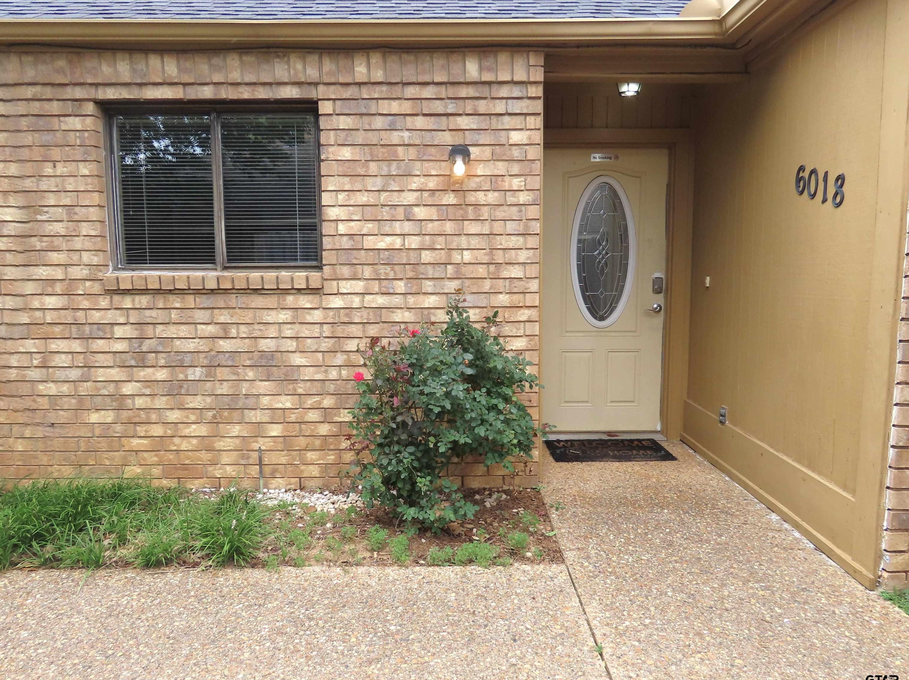 6018 Plantation Dr, Tyler TX  75703-5616 exterior