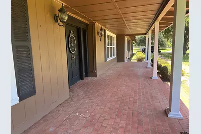 1248 Canada St, Jacksonville, TX 75766 - Photo 3