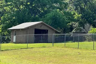 1248 Canada St, Jacksonville, TX 75766 - Photo 43