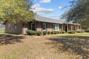 1248 Canada St, Jacksonville, TX 75766 - Photo 9