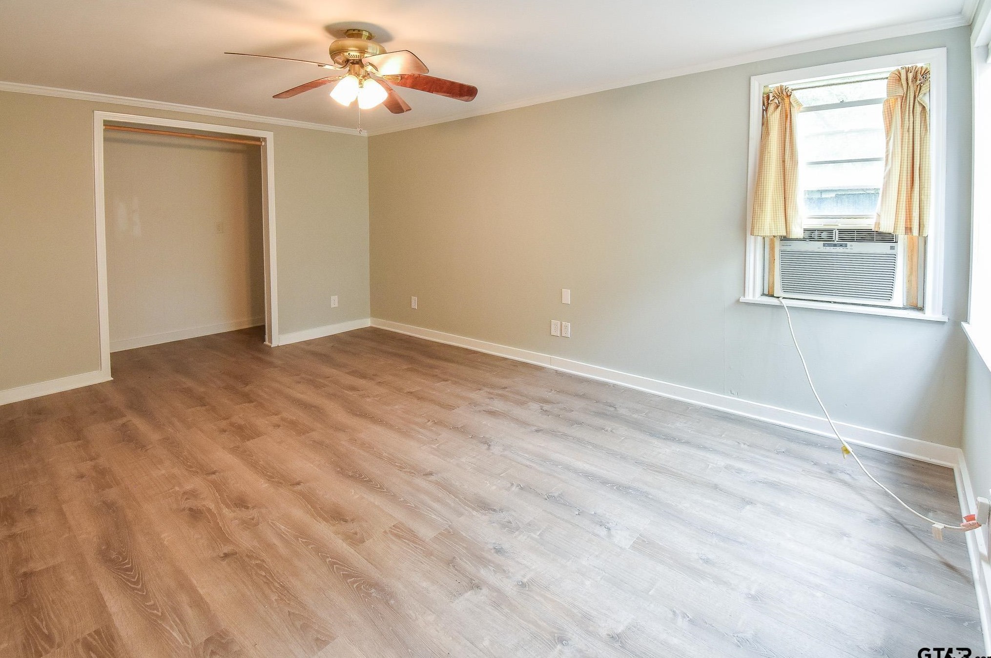 408 Woodlawn St, Henderson TX  75652-6044 exterior