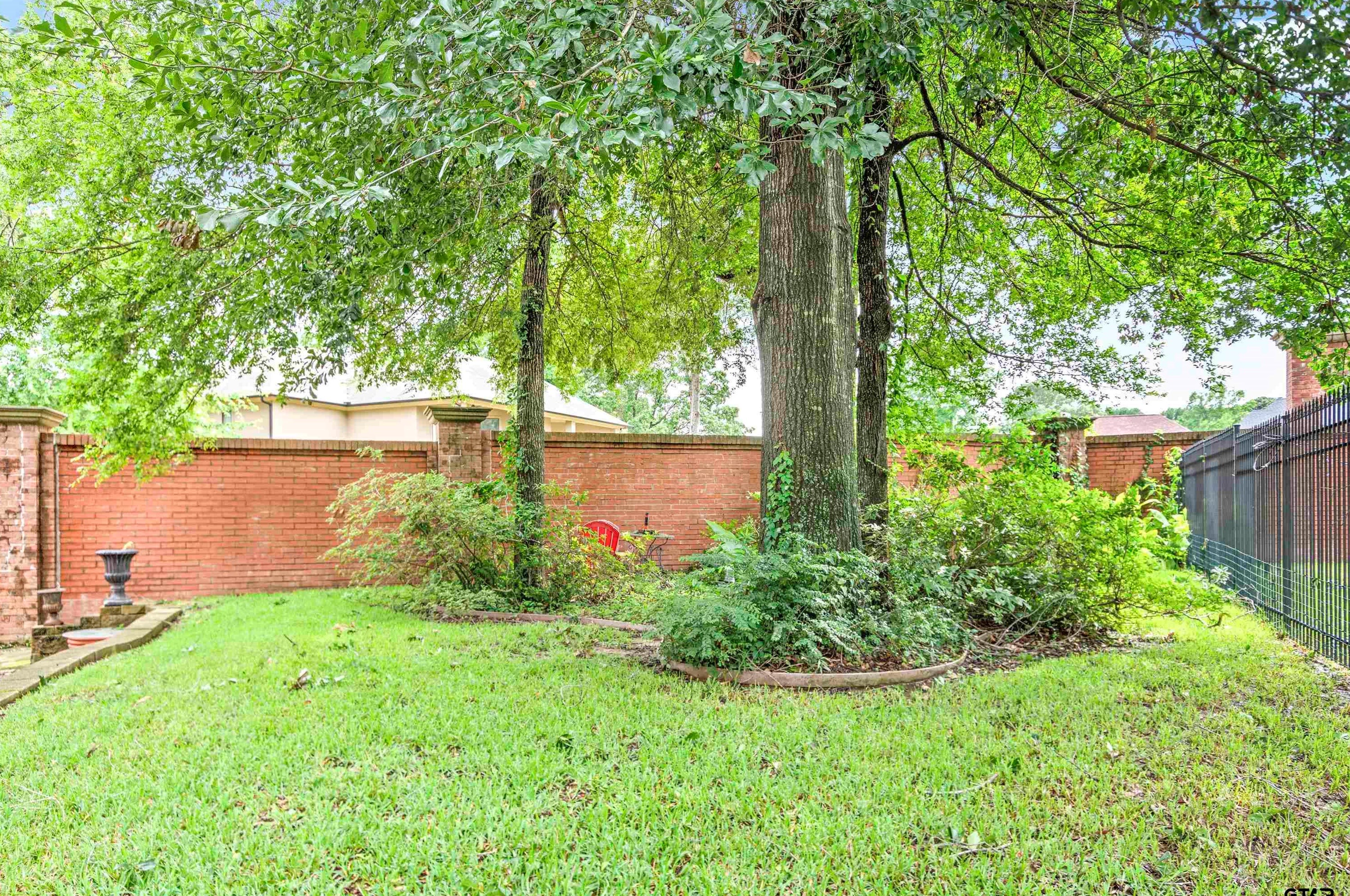 1314 Bellehaven Ct, Tyler TX  75703-5791 exterior