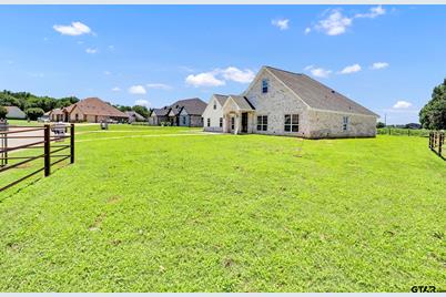 201 Sunnys Halo Blvd, Bullard, TX 75757 - Photo 1