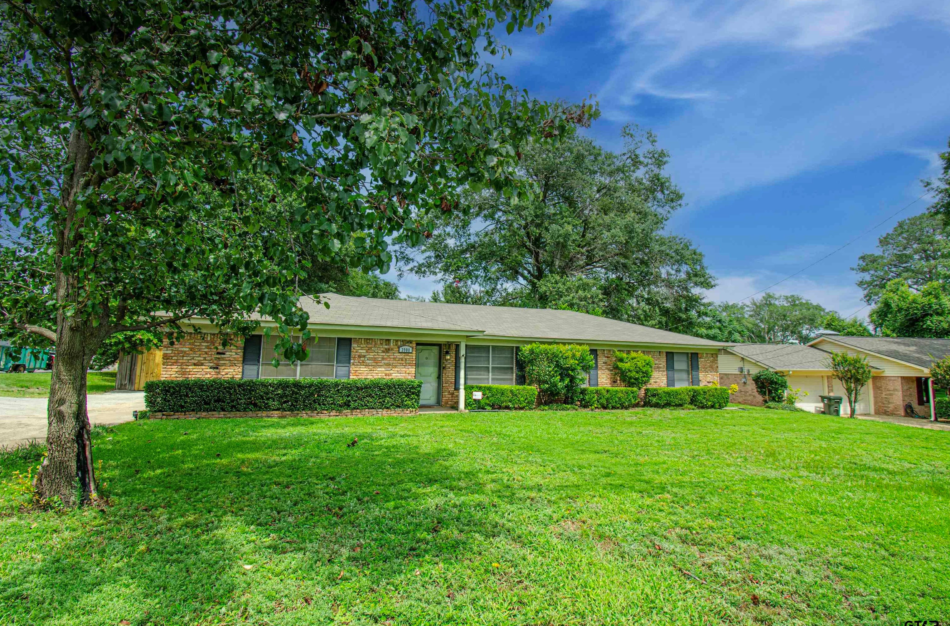 3900 Birdwell Dr, Tyler TX  75703-1601 exterior