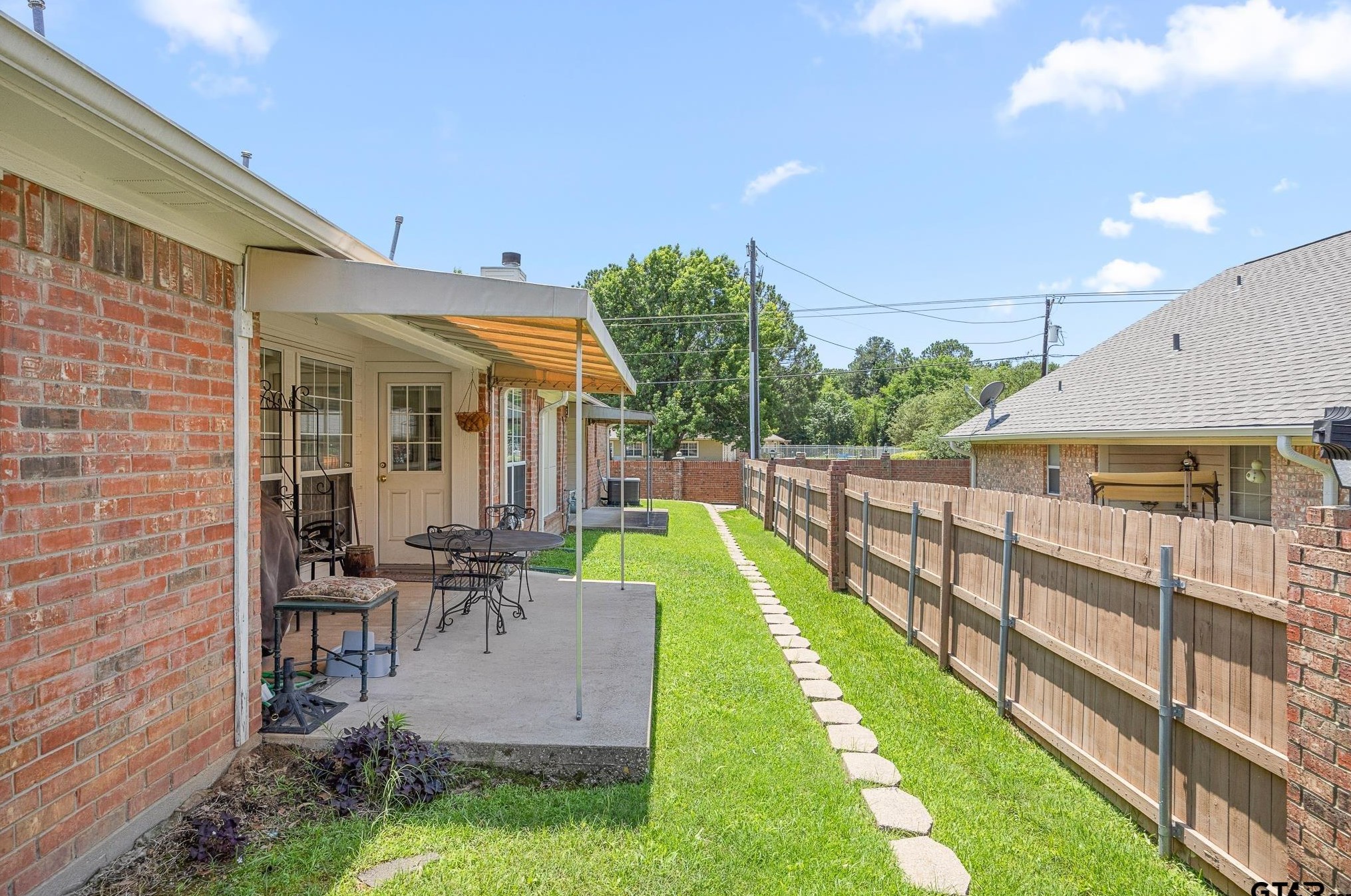 5401 Hollytree Dr, Tyler TX  75703-3410 exterior