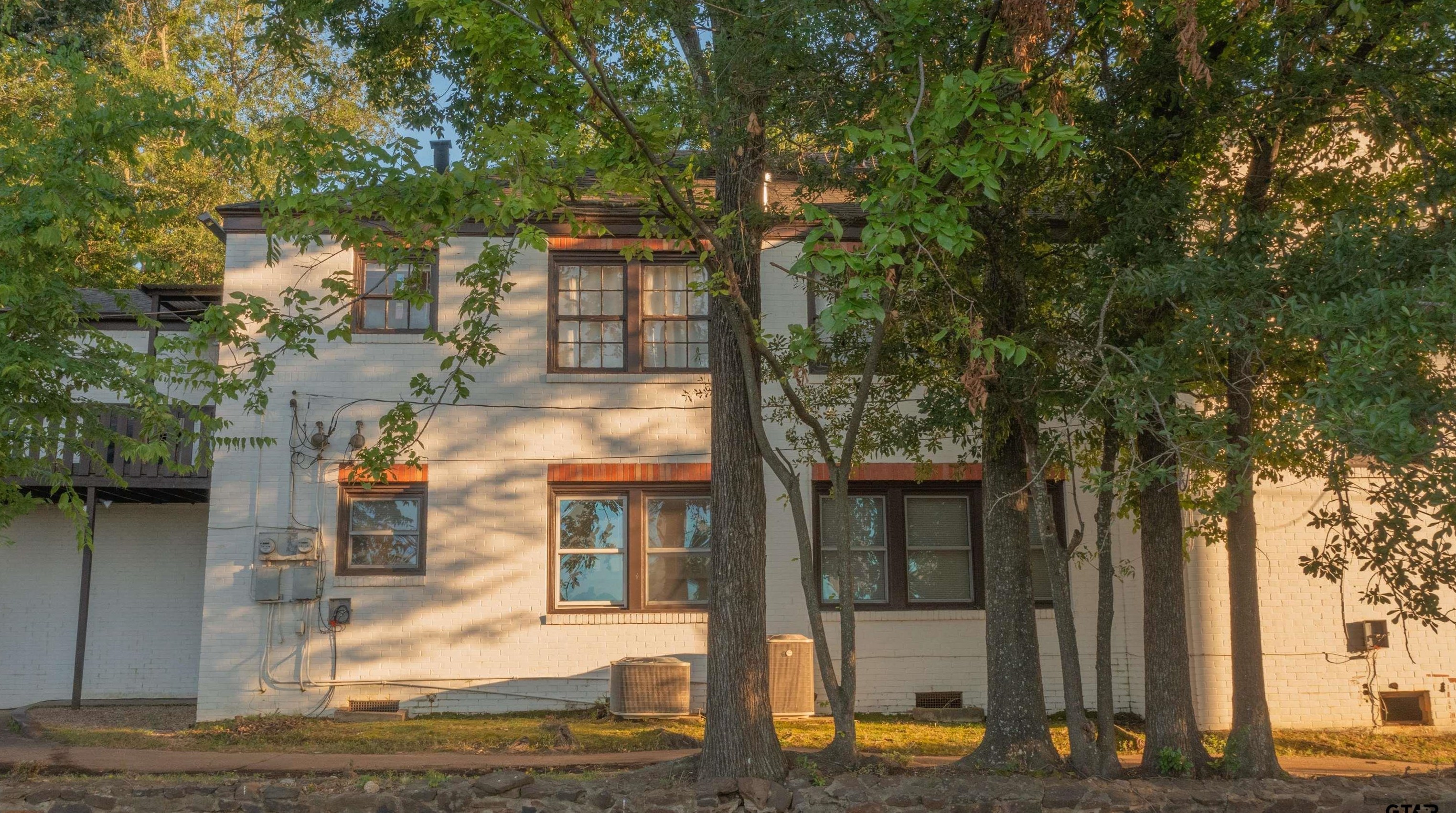 1114 Broadway Ave, Tyler TX  75701-3007 exterior