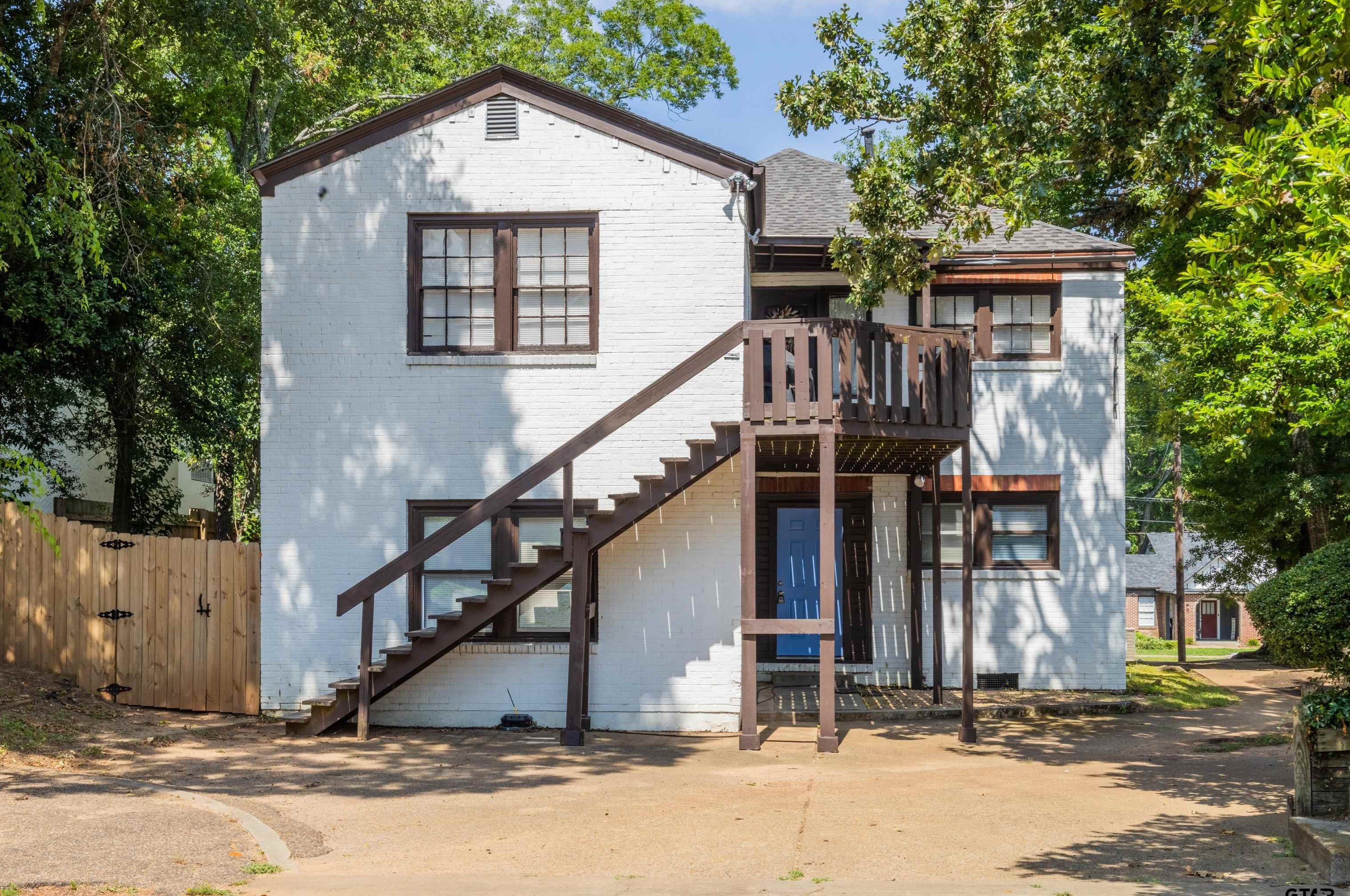 1114 Broadway Ave, Tyler TX  75701-3007 exterior