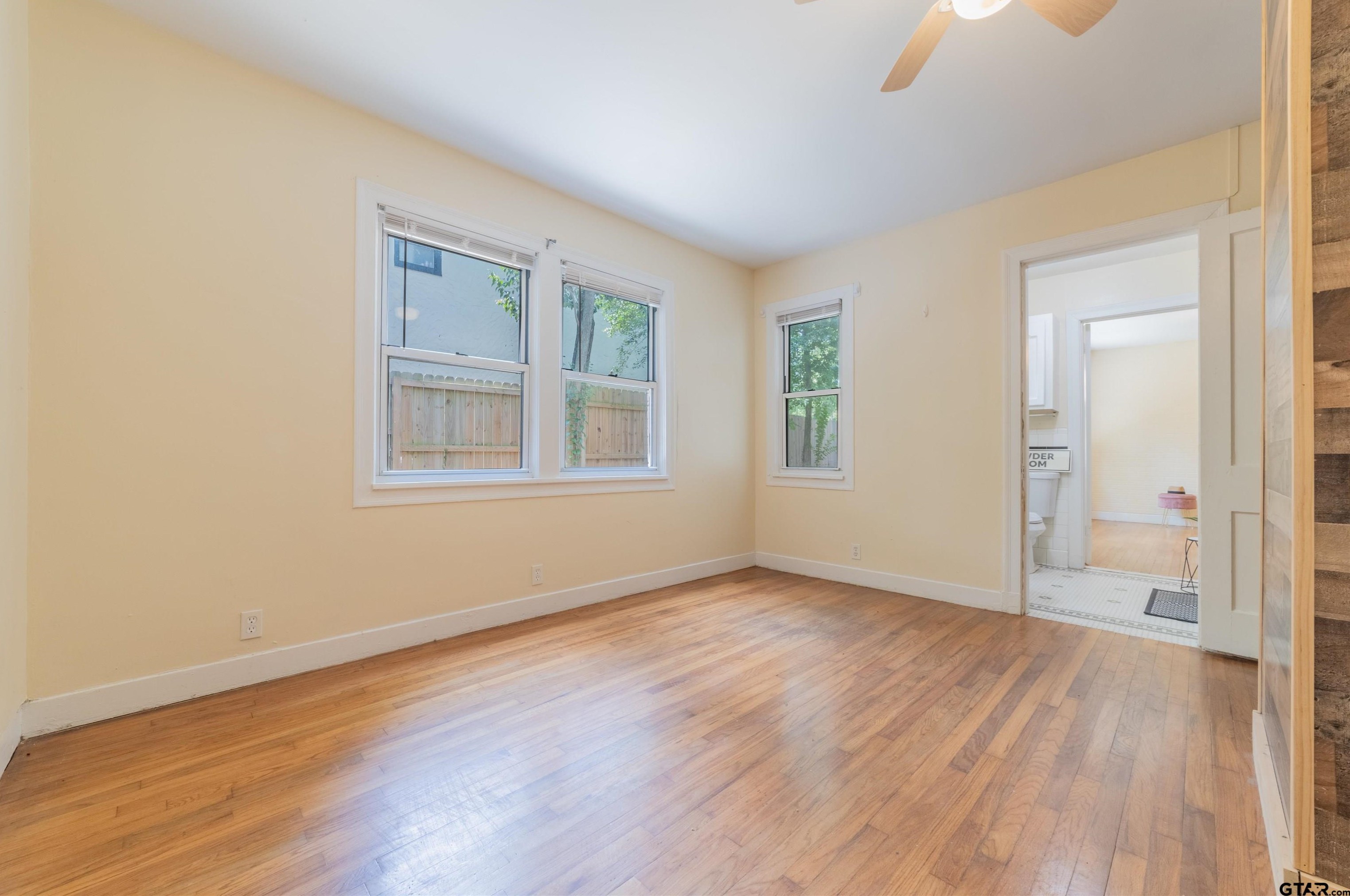 1114 Broadway Ave, Tyler TX  75701-3007 exterior