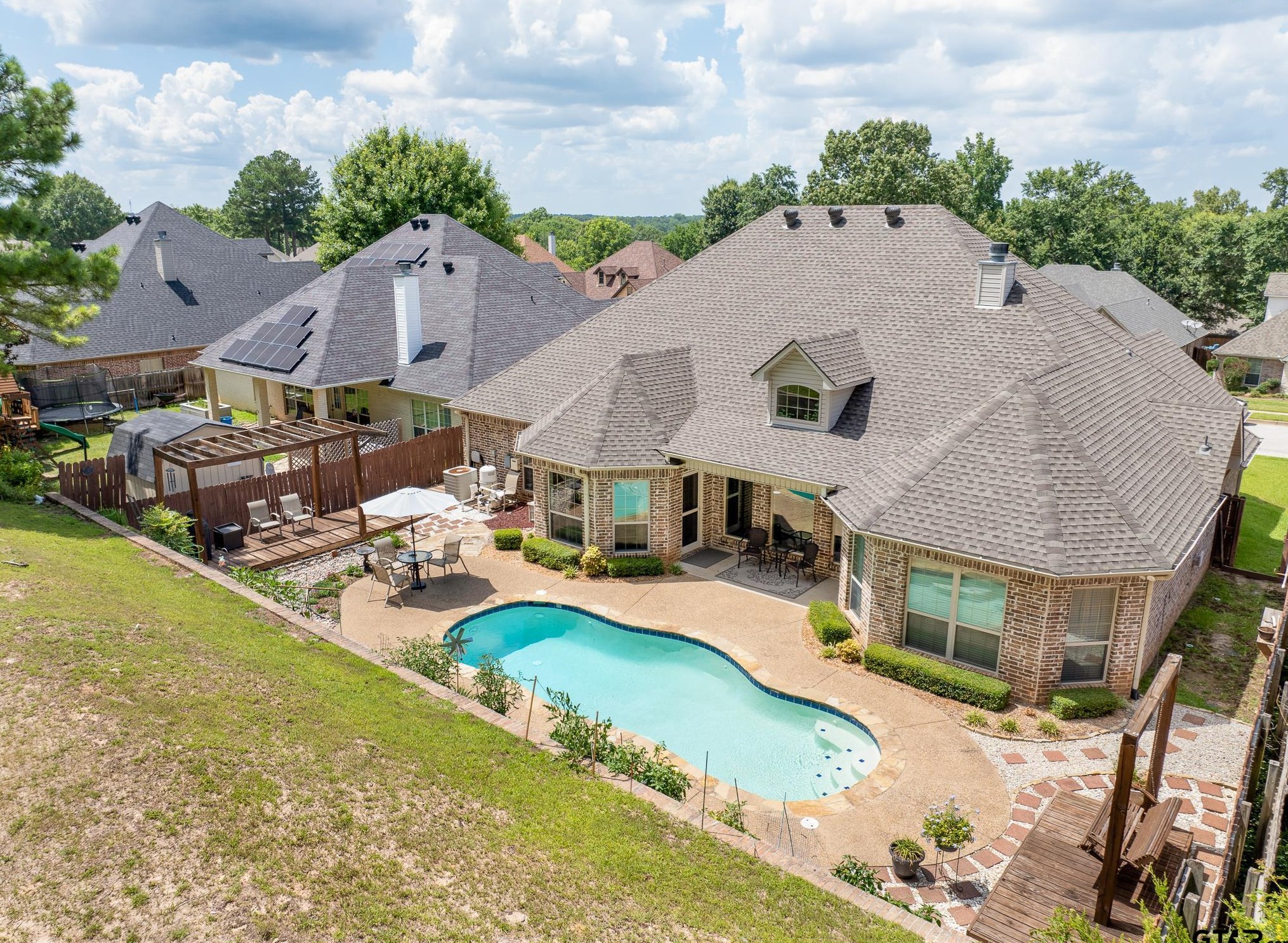 614 Huntwick Ln, Tyler TX  75703-5099 exterior