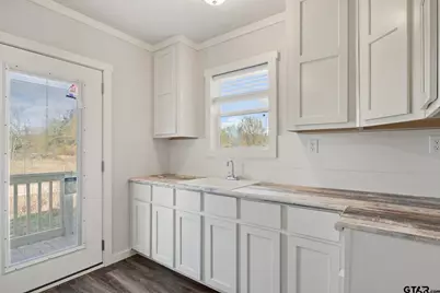 13521 Fm 130, Hughes Springs, TX 75656 - Photo 11