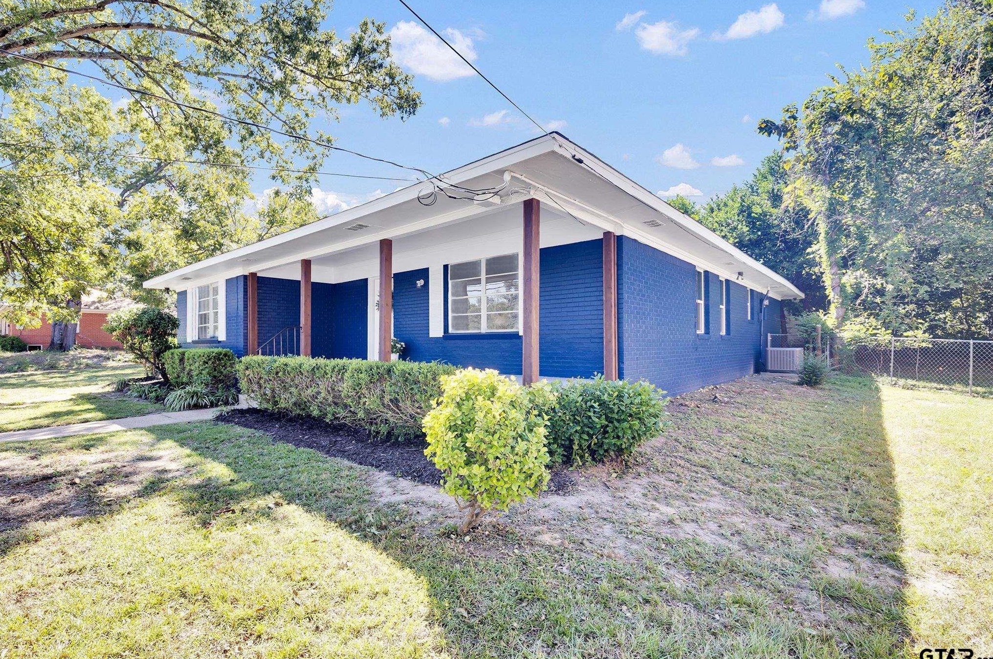 827 Palmer Ave, Tyler TX  75701-2371 exterior